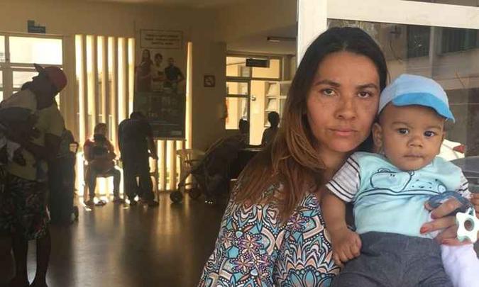 Sirlei Almeida Lopes mantém a imunização do filho em dia: Sirlei Almeida Lopes mantém a imunização do filho em dia: