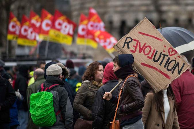 As concessões, no entanto, não foram consideradas suficientes pelos sindicatos, que desejam intensificar a greve(foto: Loic Venance / AFP) As concessões, no entanto, não foram consideradas suficientes pelos sindicatos, que desejam intensificar a greve(foto: Loic Venance / AFP)