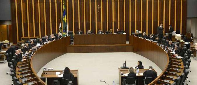Plenário do Conselho Especial do Tribunal de Justiça do DF e dos Territórios (TJDFT): declinação de competência após restrição do Supremo Tribunal Federal (STF)(foto: Ed Alves/CB/D.A Press) Plenário do Conselho Especial do Tribunal de Justiça do DF e dos Territórios (TJDFT): declinação de competência após restrição do Supremo Tribunal Federal (STF)(foto: Ed Alves/CB/D.A Press)