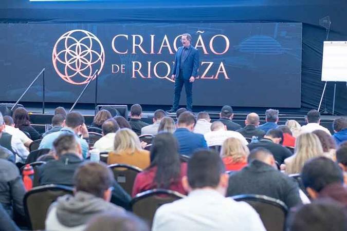 Para participar do curso, cada inscrito investiu R$ 2,4 mil (foto: Leanderson Alcântara/Divulgação) Para participar do curso, cada inscrito investiu R$ 2,4 mil (foto: Leanderson Alcântara/Divulgação)