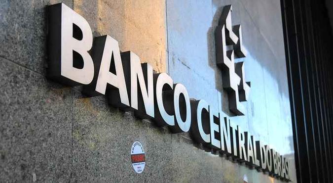 O Banco Central anunciou que vai alterar as regras para que instituições financeiras façam empréstimos para Estados e municípios sem garantias da União(foto: Bárbara Cabral/Esp. CB/D.A Press) O Banco Central anunciou que vai alterar as regras para que instituições financeiras façam empréstimos para Estados e municípios sem garantias da União(foto: Bárbara Cabral/Esp. CB/D.A Press)