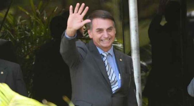 O presidente eleito, Jair Bolsonaro (PSL), no Centro Cultural Banco do Brasil (CCBB), onde funciona o gabinete de transição do governo(foto: Ed Alves/CB/D.A Press) O presidente eleito, Jair Bolsonaro (PSL), no Centro Cultural Banco do Brasil (CCBB), onde funciona o gabinete de transição do governo(foto: Ed Alves/CB/D.A Press)