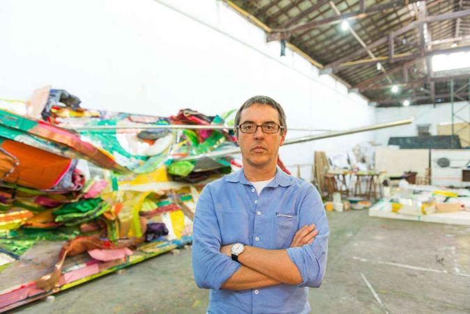 Nuno coloca a letra de canção na boca dos apresentadores William Bonner e Renata Vasconcelos graças a recursos simples, mas meticulosos, de edição(foto: Eduardo Ortega/Divulgação) Nuno coloca a letra de canção na boca dos apresentadores William Bonner e Renata Vasconcelos graças a recursos simples, mas meticulosos, de edição(foto: Eduardo Ortega/Divulgação)