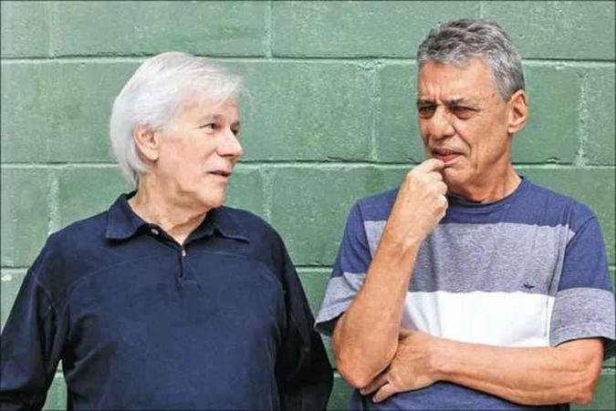 O maestro Luiz Claudio Ramos e o cantor e compositor Chico Buarque trabalham juntos desde 1973.(foto: Aveda/Divulgação) O maestro Luiz Claudio Ramos e o cantor e compositor Chico Buarque trabalham juntos desde 1973.(foto: Aveda/Divulgação)