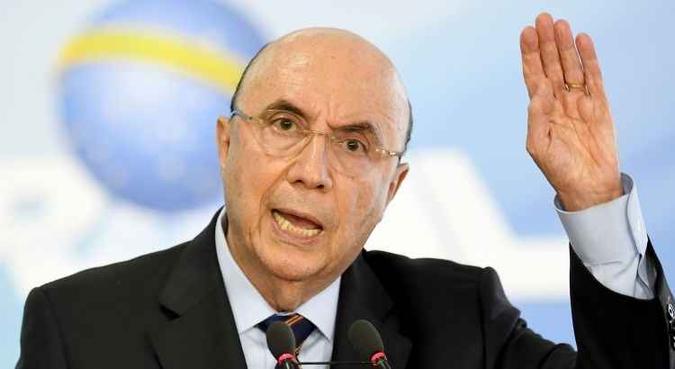 Meirelles também voltou a falar de reformas do governo com o objetivo de desburocratizar a atividade produtiva(foto: Evaristo Sá/AFP) Meirelles também voltou a falar de reformas do governo com o objetivo de desburocratizar a atividade produtiva(foto: Evaristo Sá/AFP)