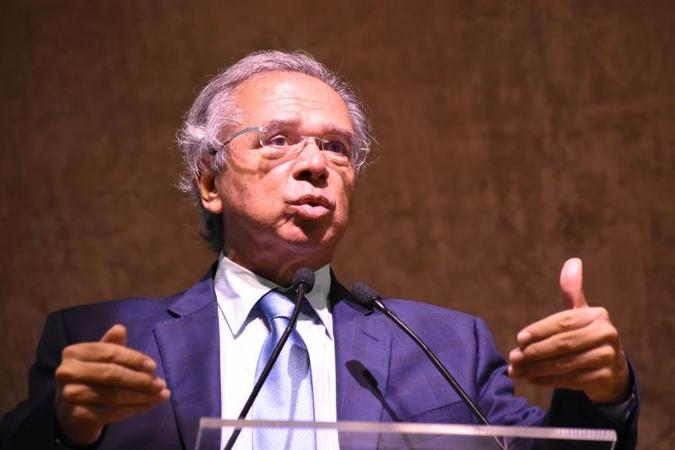 Guedes deu as declarações em seminário: para ele, o recurso destinado a reajuste do funcionalismo poderia ser usado na saúde e na educação(foto: Ministerio da Economia) Guedes deu as declarações em seminário: para ele, o recurso destinado a reajuste do funcionalismo poderia ser usado na saúde e na educação(foto: Ministerio da Economia)