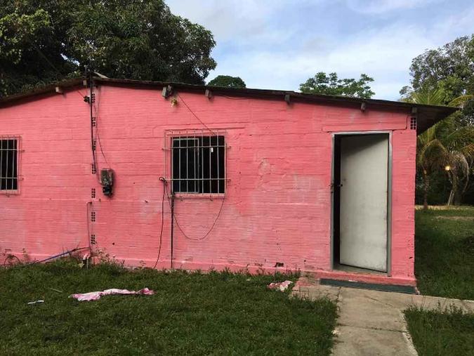 Casa onde as mulheres ficavam trancadasDivulgação Polícia Civil Casa onde as mulheres ficavam trancadasDivulgação Polícia Civil