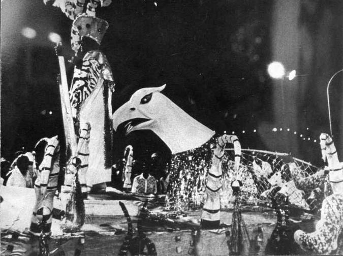 O carnaval de 1962, na plataforma superior da Rodoviária(foto: Arquivo CB/D.A Press) O carnaval de 1962, na plataforma superior da Rodoviária(foto: Arquivo CB/D.A Press)