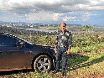 Cristóvão trabalha com transporte de turistas e locação de carros. Após a tragédia, precisou vender dois veículos (foto: Arquivo Pessoal) Cristóvão trabalha com transporte de turistas e locação de carros. Após a tragédia, precisou vender dois veículos (foto: Arquivo Pessoal)