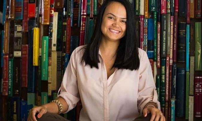 Paulliny Tort sugere leitura de contemporâneos para quem quer escrever(foto: Marcello Casal/Divulgacao) Paulliny Tort sugere leitura de contemporâneos para quem quer escrever(foto: Marcello Casal/Divulgacao)