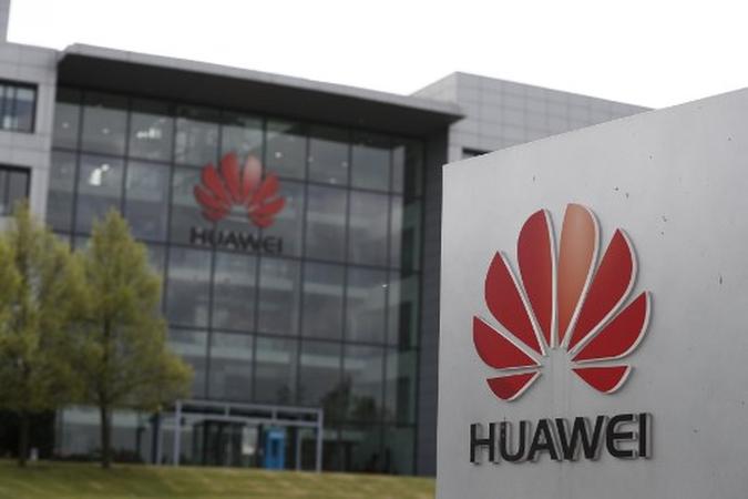 A Grã-Bretanha deve anunciar na próxima semana se permitirá que a Huawei da China desenvolva sua rede 5G, disse uma autoridade em 24 de janeiro , 2020, indicando que concordará em acesso limitado, apesar da intensa oposição de Washington.(foto: Adrian DENNIS / AFP) A Grã-Bretanha deve anunciar na próxima semana se permitirá que a Huawei da China desenvolva sua rede 5G, disse uma autoridade em 24 de janeiro , 2020, indicando que concordará em acesso limitado, apesar da intensa oposição de Washington.(foto: Adrian DENNIS / AFP)
