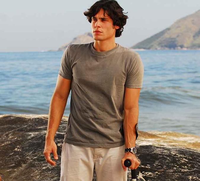 Dudu Azevedo viveu a recuperação de um acidente na novela Três Irmãs(foto: Reprodução/Internet) Dudu Azevedo viveu a recuperação de um acidente na novela Três Irmãs(foto: Reprodução/Internet)