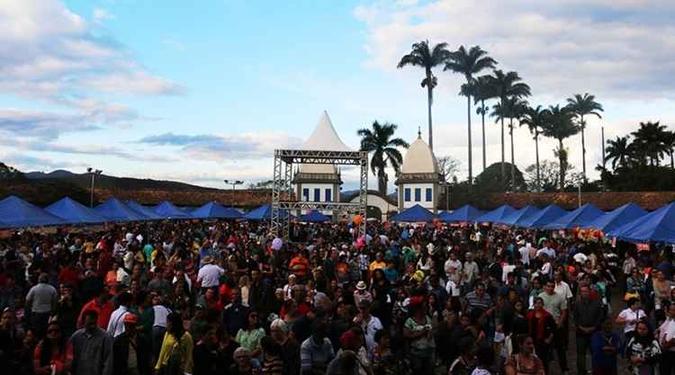 Em maio, a festa mineira ocorre na Romaria, espaço cultural próximo às obras de Aleijadinho(foto: Indicador Congonhas/Reprodução) Em maio, a festa mineira ocorre na Romaria, espaço cultural próximo às obras de Aleijadinho(foto: Indicador Congonhas/Reprodução)