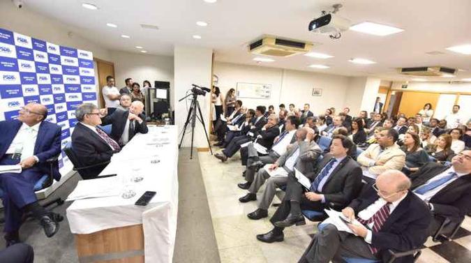 Especialistas que participaram do debate afirmaram que a reforma da Previdência é um assunto urgente a ser resolvido(foto: George Gianni/PSDB/Divulgação) Especialistas que participaram do debate afirmaram que a reforma da Previdência é um assunto urgente a ser resolvido(foto: George Gianni/PSDB/Divulgação)