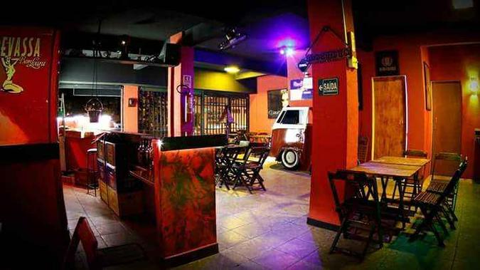 Toinha Rock Pub, em Samambaia(foto: Facebook/Reprodução) Toinha Rock Pub, em Samambaia(foto: Facebook/Reprodução)