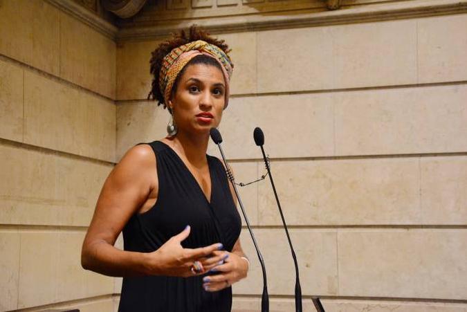 A vida da política de Marielle Franco foi dedicada à militância na defesa dos direitos humanos e contra ações violentas nas favelas(foto: Facebook/Reprodução) A vida da política de Marielle Franco foi dedicada à militância na defesa dos direitos humanos e contra ações violentas nas favelas(foto: Facebook/Reprodução)