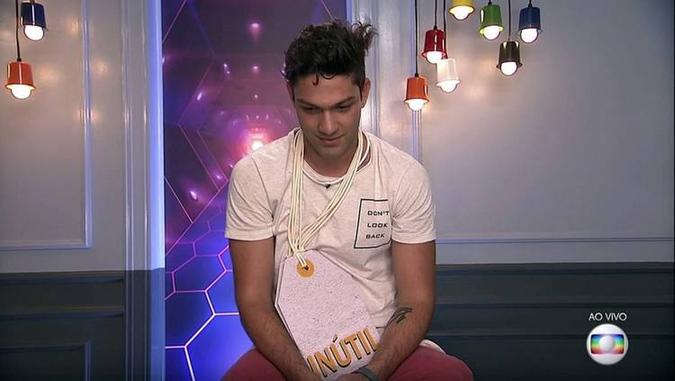 Confessionário da edição 17 do reality show(foto: TV Globo/Reprodução) Confessionário da edição 17 do reality show(foto: TV Globo/Reprodução)
