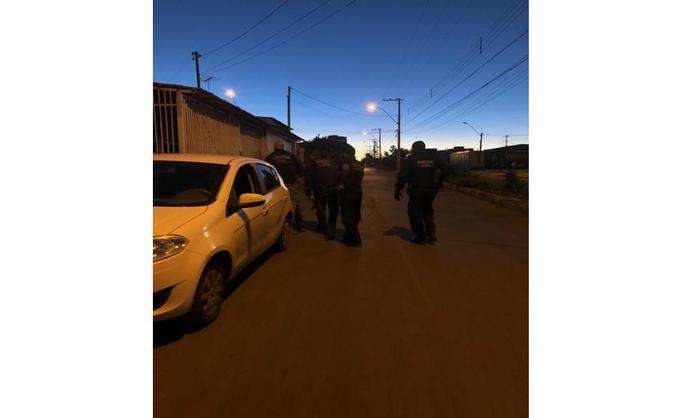Desde o início da manhã desta quarta-feira (19/6) foram cumpridos 15 mandados de prisão e 11 de busca e apreensão. (foto: Divulgação/PCDF) Desde o início da manhã desta quarta-feira (19/6) foram cumpridos 15 mandados de prisão e 11 de busca e apreensão. (foto: Divulgação/PCDF)