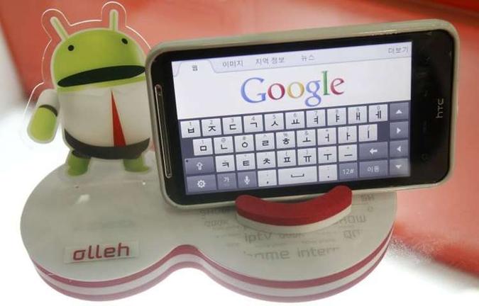 Atualmente cerca de 950 milhões de aparelhos operam com o sistema Android(foto: REUTERS/Truth Leem - 7/9/11 -) Atualmente cerca de 950 milhões de aparelhos operam com o sistema Android(foto: REUTERS/Truth Leem - 7/9/11 -)