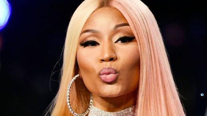 Nicki Minaj escreve 'Fora Temer' no tuíte em que anuncia shows no Brasil (foto: AFP) Nicki Minaj escreve 'Fora Temer' no tuíte em que anuncia shows no Brasil (foto: AFP)