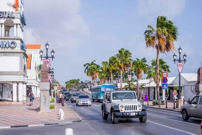 O centro da capital é cosmopolita e movimentado(foto: Autoridade de Turismo de Aruba (ATA)/Divulgação) O centro da capital é cosmopolita e movimentado(foto: Autoridade de Turismo de Aruba (ATA)/Divulgação)