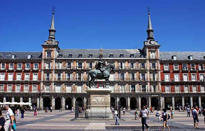 Plaza Mayor é parada obrigatória em Madri(foto: Victor Ferrando/Flickr) Plaza Mayor é parada obrigatória em Madri(foto: Victor Ferrando/Flickr)
