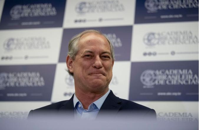 Na ocasião, o pedetista também foi questionado sobre propostas para a mobilidade urbana. Segundo o candidato, o Brasil precisa de uma reforma no setor (foto: Mauro Pimentel/AFP) Na ocasião, o pedetista também foi questionado sobre propostas para a mobilidade urbana. Segundo o candidato, o Brasil precisa de uma reforma no setor (foto: Mauro Pimentel/AFP)
