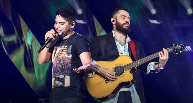 Quatorze músicas inéditas compõem o oitavo álbum da dupla(foto: Rubens Cerqueira/Divulgacao) Quatorze músicas inéditas compõem o oitavo álbum da dupla(foto: Rubens Cerqueira/Divulgacao)