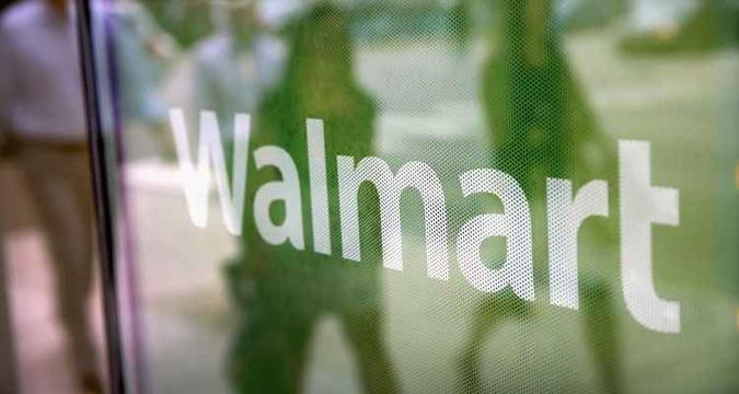 Desde 2015 a Walmart não vende fuzis semiautomáticos ou armas curtas nos EUA(foto: Scott Olson / Getty Images North America / AFP) Desde 2015 a Walmart não vende fuzis semiautomáticos ou armas curtas nos EUA(foto: Scott Olson / Getty Images North America / AFP)