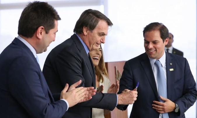 Bolsonaro na volta ao Palácio do Planalto após cirurgia: medidas que vão ''ajudar muito'' a economia(foto: Marcos Correa/PR) Bolsonaro na volta ao Palácio do Planalto após cirurgia: medidas que vão ''ajudar muito'' a economia(foto: Marcos Correa/PR)