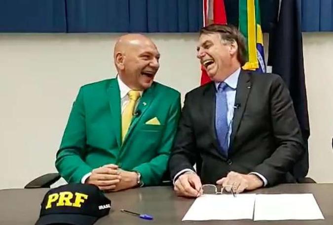 Resultado de imagem para Bolsonaro havan