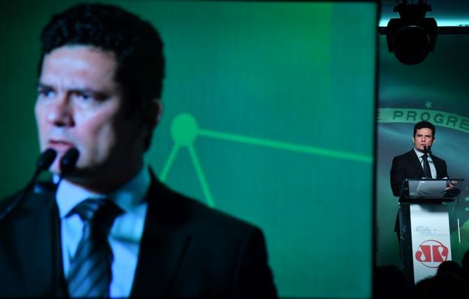 Em 2016, Sérgio Moro afirmou que 'jamais entraria para a política'(foto: Nelson Almeida/AFP) Em 2016, Sérgio Moro afirmou que 'jamais entraria para a política'(foto: Nelson Almeida/AFP)