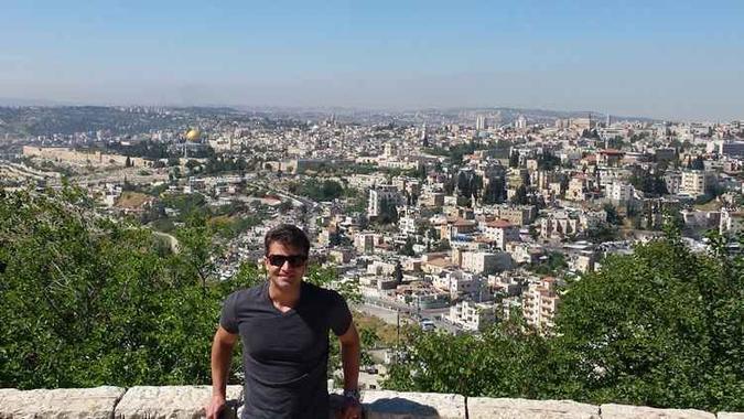 Vitor Carulla foi a Jerusalém, mas não visitou a área mulçumana(foto: Arquivo pessoal) Vitor Carulla foi a Jerusalém, mas não visitou a área mulçumana(foto: Arquivo pessoal)
