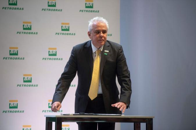 Castello Branco enfatizou a saúde financeira da estatal e assegurou que, neste instante, a prioridade é preservar a vida dos funcionários(foto: AFP / Mauro Pimentel) Castello Branco enfatizou a saúde financeira da estatal e assegurou que, neste instante, a prioridade é preservar a vida dos funcionários(foto: AFP / Mauro Pimentel)
