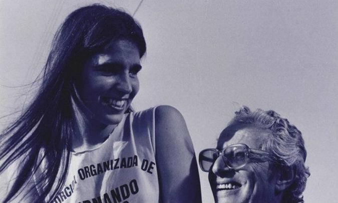 Malu Mader e o diretor nos bastidores de Fera radical (1988)(foto: Arquivo TV Globo/Divulgação) Malu Mader e o diretor nos bastidores de Fera radical (1988)(foto: Arquivo TV Globo/Divulgação)