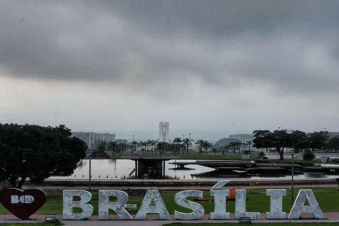O frio deve começar a se intensificar no Distrito Federal(foto: Ed Alves/CB/D.A Press) O frio deve começar a se intensificar no Distrito Federal(foto: Ed Alves/CB/D.A Press)