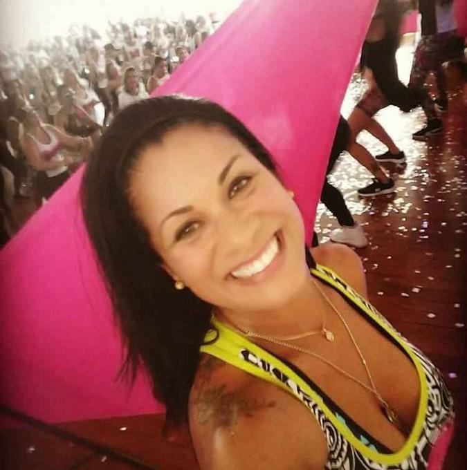 Dançarina foi atropelada duas vezes em menos de cinco minutos(foto: Reprodução/Facebook) Dançarina foi atropelada duas vezes em menos de cinco minutos(foto: Reprodução/Facebook)