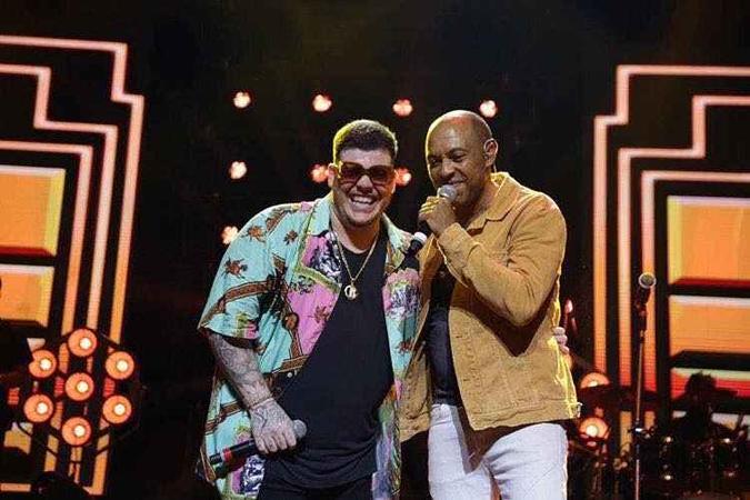 Os cantores Salgadinho e Ferrugem unem diferentes gerações de pagode em lançamento(foto: Musique Press/Divulgação) Os cantores Salgadinho e Ferrugem unem diferentes gerações de pagode em lançamento(foto: Musique Press/Divulgação)
