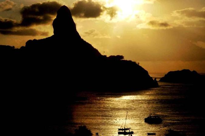 O pôr do sol revela a beleza do PicoDiego Ponce de Leon/CB/D.A Press O pôr do sol revela a beleza do PicoDiego Ponce de Leon/CB/D.A Press