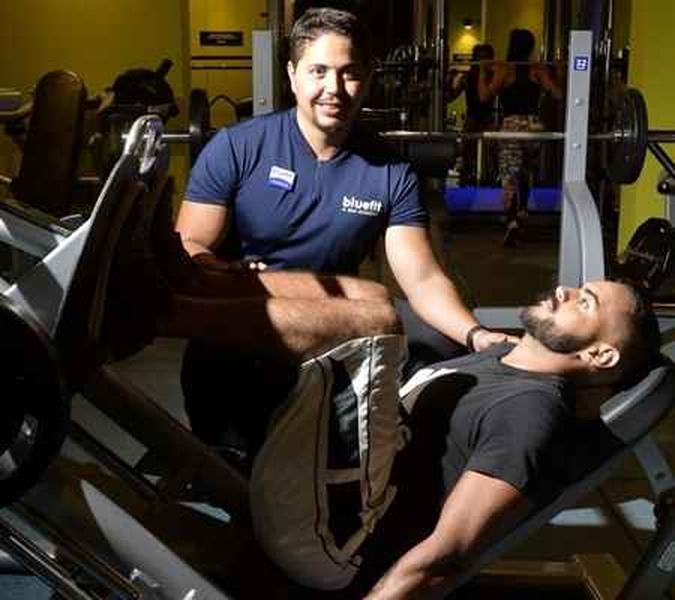 Israel alia a alimentação à rotina de musculação: Israel alia a alimentação à rotina de musculação: