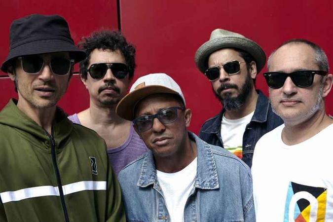 Banda Nação Zumbi fará show em parceria com B Negão(foto: Divulgação/Nazão Zumbi) Banda Nação Zumbi fará show em parceria com B Negão(foto: Divulgação/Nazão Zumbi)