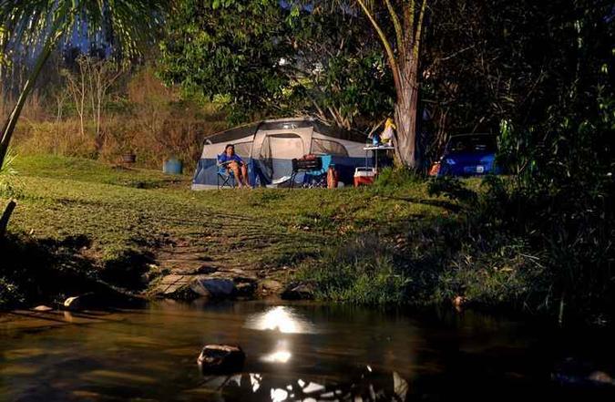Em Corumbá de Goiás, acampamento com muito conforto(foto: Antonio Cunha/CB/D.A Press) Em Corumbá de Goiás, acampamento com muito conforto(foto: Antonio Cunha/CB/D.A Press)