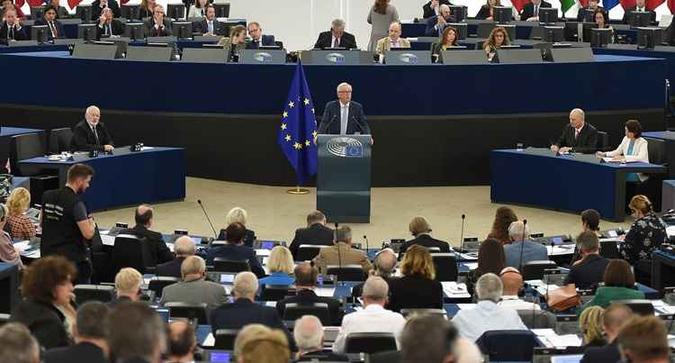 Presidente da Comissão Europeia, Jean-Claude Juncker.(foto: Frederick Florian / AFP) Presidente da Comissão Europeia, Jean-Claude Juncker.(foto: Frederick Florian / AFP)