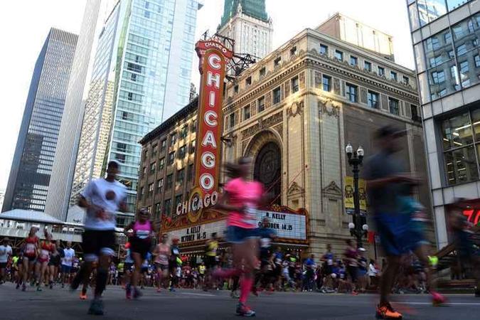 A prova de Chicago tem grande incentivo do público(foto: David Banks/AFP - 10/10/15) A prova de Chicago tem grande incentivo do público(foto: David Banks/AFP - 10/10/15)