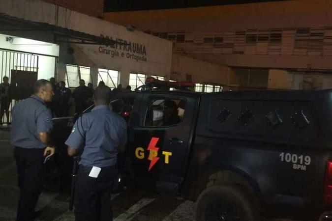 A bala ficou alojada no pescoço do vigilante, que precisou ser transferido ao Hospital de Base(foto: Divulgação) A bala ficou alojada no pescoço do vigilante, que precisou ser transferido ao Hospital de Base(foto: Divulgação)