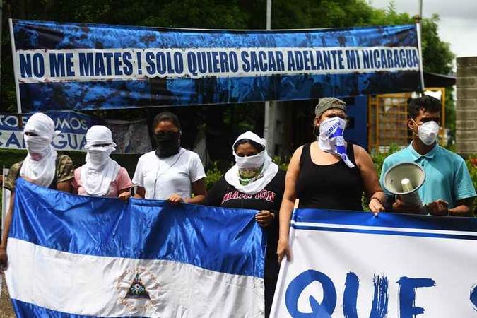 Ao menos 285 pessoas morreram - incluindo mais de 20 menores - desde o início dos protestos, em 18 de abril(foto: AFP / Marvin Recinos) Ao menos 285 pessoas morreram - incluindo mais de 20 menores - desde o início dos protestos, em 18 de abril(foto: AFP / Marvin Recinos)