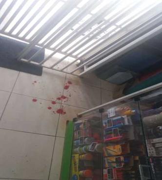 O policial militar reagiu após o suspeito chegar armado à conveniência, anunciar o assalto e pedir para todos deitarem no chão(foto: Divulgação/PMDF) O policial militar reagiu após o suspeito chegar armado à conveniência, anunciar o assalto e pedir para todos deitarem no chão(foto: Divulgação/PMDF)