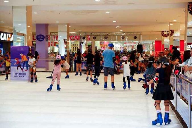 A pista funciona das 10h às 22h, de segunda a sábado, e das 12h às 21h, aos domingos e feriados(foto: Park Shopping / Reprodução ) A pista funciona das 10h às 22h, de segunda a sábado, e das 12h às 21h, aos domingos e feriados(foto: Park Shopping / Reprodução )