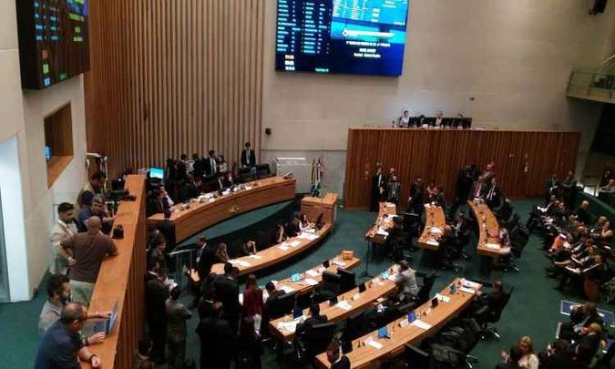 Projeto de lei foi votado e aprovado em dois turnos na sessão desta terça-feira (11/2) da Câmara Legislativa(foto: Jéssica Eufrásio/CB/D.A Press) Projeto de lei foi votado e aprovado em dois turnos na sessão desta terça-feira (11/2) da Câmara Legislativa(foto: Jéssica Eufrásio/CB/D.A Press)
