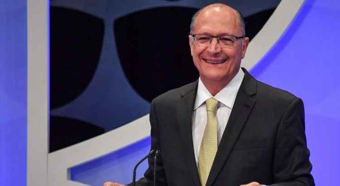 Na ação, o promotor pede o bloqueio de bens no valor de R$ 39 milhões e suspensão dos direitos políticos(foto: Nelson Almeida/AFP) Na ação, o promotor pede o bloqueio de bens no valor de R$ 39 milhões e suspensão dos direitos políticos(foto: Nelson Almeida/AFP)